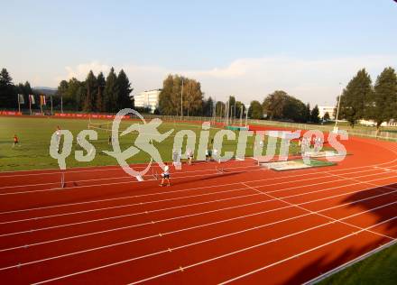 Leichtathletikanlage. Leopold Wagner Arena. Klagenfurt, 11.9.2012.
Foto: Kuess
---
pressefotos, pressefotografie, kuess, qs, qspictures, sport, bild, bilder, bilddatenbank