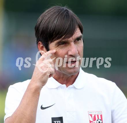 Fussball Regionalliga. SAK gegen St. Florian. Trainer Wilhelm Wahlmueller (St.Florian). Klagenfurt, 22.9.2012.
Foto: Kuess
---
pressefotos, pressefotografie, kuess, qs, qspictures, sport, bild, bilder, bilddatenbank