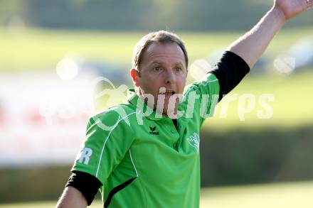 Fussball. Kaerntner Liga. Koettmannsdorf gegen Voelkermarkt. Trainer Stuck Kurt (Voelkermarkt). Koettmannsdorf, 22.9.2012.
Foto: Kuess
---
pressefotos, pressefotografie, kuess, qs, qspictures, sport, bild, bilder, bilddatenbank