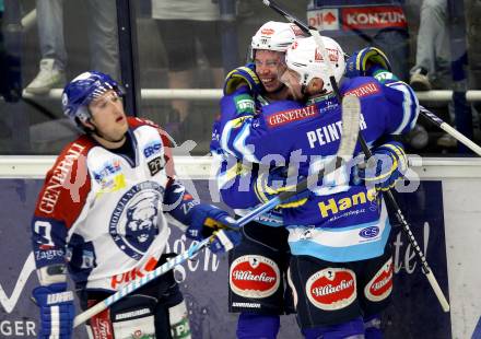 EBEL. Eishockey Bundesligal. EC VSV gegen KHL Medvescak Zagreb. Torjubel Marco Pewal, Markus Peintner (VSV). Villach, am 23.9.2012.
Foto: Kuess 


---
pressefotos, pressefotografie, kuess, qs, qspictures, sport, bild, bilder, bilddatenbank