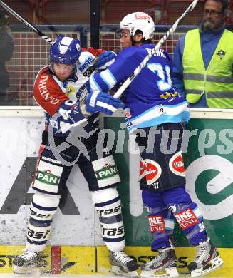 EBEL. Eishockey Bundesliga. VSV gegen Medvescak Zagreb. Marco Pewal (VSV), David Brine (Zagreb). Villach, am 23.9.2012.
Foto: Kuess
---
pressefotos, pressefotografie, kuess, qs, qspictures, sport, bild, bilder, bilddatenbank