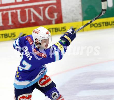 EBEL. Eishockey Bundesligal. EC VSV gegen HDD TELEMACH Olimpija Ljubljana. John Hughes (VSV). Villach, am 21.9.2012.
Foto: Kuess 


---
pressefotos, pressefotografie, kuess, qs, qspictures, sport, bild, bilder, bilddatenbank