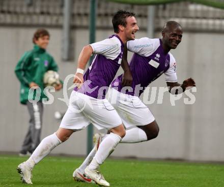 Fussball OEFB Cup. SK Austria Klagenfurt gegen FC Admira Wacker
Moedling. Torjubel Thierry Fidjeu Tazemeta, Daniel Lindorfer (Austria). Klagenfurt, am 25.9.2012.
Foto: Kuess
---
pressefotos, pressefotografie, kuess, qs, qspictures, sport, bild, bilder, bilddatenbank