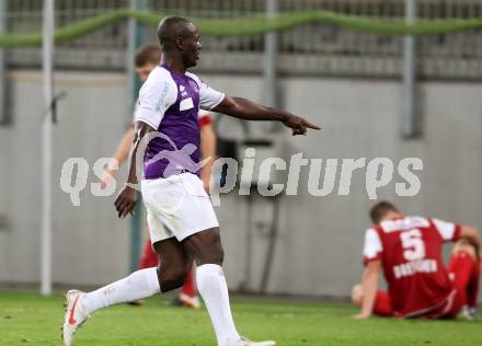 Fussball OEFB Cup. SK Austria Klagenfurt gegen FC Admira Wacker
Moedling. Torjubel Thierry Fidjeu Tazemeta (Austria). Klagenfurt, am 25.9.2012.
Foto: Kuess
---
pressefotos, pressefotografie, kuess, qs, qspictures, sport, bild, bilder, bilddatenbank