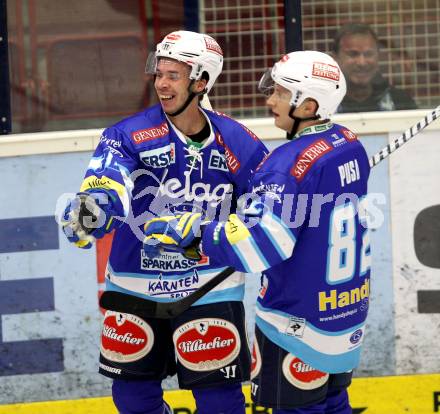 EBEL. Eishockey Bundesligal. EC VSV gegen HC Orli Znojmo. Torjubel Marco Pewal, Antti Pusa (VSV). Villach, am 28.9.2012.
Foto: Kuess 


---
pressefotos, pressefotografie, kuess, qs, qspictures, sport, bild, bilder, bilddatenbank