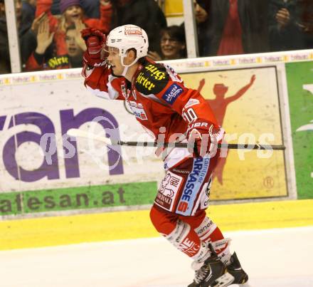 EBEL. Eishockey Bundesliga. EC KAC gegen SAPA Fehervar AV19.  Jubel Tyler Scofield (KAC). Klagenfurt, am 28.9.2012.
Foto: Kuess 


---
pressefotos, pressefotografie, kuess, qs, qspictures, sport, bild, bilder, bilddatenbank