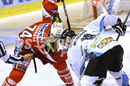 EBEL. Eishockey Bundesliga. EC KAC gegen SAPA Fehervar AV19. Jamie Lundmark,   (KAC), Tyler Metcalfe (Alba Volan). Klagenfurt, am 28.9.2012.
Foto: Kuess 


---
pressefotos, pressefotografie, kuess, qs, qspictures, sport, bild, bilder, bilddatenbank