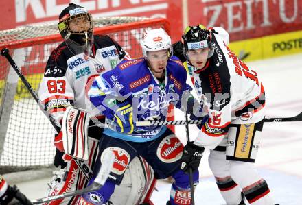 EBEL. Eishockey Bundesligal. EC VSV gegen HC Orli Znojmo. Marco Pewal,  (VSV), Antonin Boruta, Filip Landsman (Znojmo). Villach, am 28.9.2012.
Foto: Kuess 


---
pressefotos, pressefotografie, kuess, qs, qspictures, sport, bild, bilder, bilddatenbank