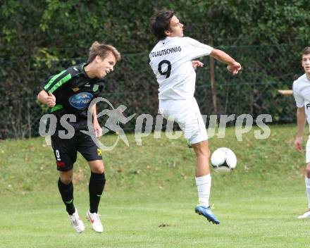 Fussball Kaerntner Liga. ATUS Ferlach gegen Rapid Lienz. Ernst Golautschnig (Ferlach), Stefan Karre (Lienz). Ferlach, am 29.9.2012.
Foto:Kuess
---
pressefotos, pressefotografie, kuess, qs, qspictures, sport, bild, bilder, bilddatenbank