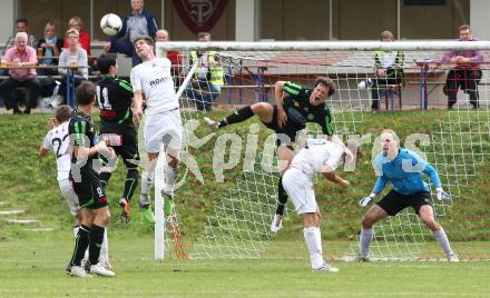 Fussball Kaerntner Liga. ATUS Ferlach gegen Rapid Lienz. Petar Maric, Markus Dixer,  Alexander Krainer, Andreas Kuster (Ferlach), Christopher Korber, Daniel Ortner (Lienz). Ferlach, am 29.9.2012.
Foto:Kuess
---
pressefotos, pressefotografie, kuess, qs, qspictures, sport, bild, bilder, bilddatenbank