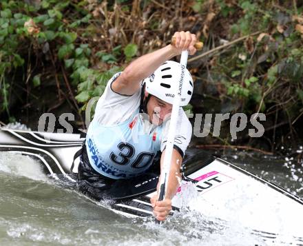 Wildwassersport. Alpe Adria Kanu Slalom Gurk 2012.  Peter Draxl. Klagenfurt, Gurkerbruecke, am 30.9.2012.
Foto: Kuess
---
pressefotos, pressefotografie, kuess, qs, qspictures, sport, bild, bilder, bilddatenbank