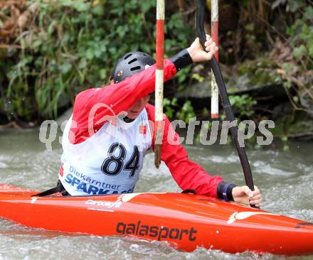 Wildwassersport. Alpe Adria Kanu Slalom Gurk 2012.  Mario Leitner (KC Glanegg). Klagenfurt, Gurkerbruecke, am 30.9.2012.
Foto: Kuess
---
pressefotos, pressefotografie, kuess, qs, qspictures, sport, bild, bilder, bilddatenbank