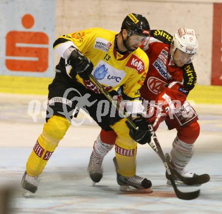 EBEL. Eishockey Bundesliga. EC KAC gegen UPC Vienna Capitals. Tyler Spurgeon, (KAC),  Zdenek Blatny (Caps). Klagenfurt, am 30.9.2012.
Foto: Kuess 


---
pressefotos, pressefotografie, kuess, qs, qspictures, sport, bild, bilder, bilddatenbank