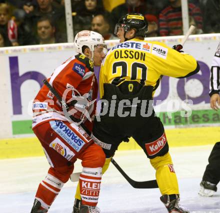 EBEL. Eishockey Bundesliga. EC KAC gegen UPC Vienna Capitals.  David Schuller,  (KAC), Marcus Olsson (Caps).. Klagenfurt, am 30.9.2012.
Foto: Kuess 


---
pressefotos, pressefotografie, kuess, qs, qspictures, sport, bild, bilder, bilddatenbank