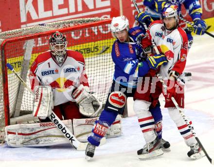 EBEL. Eishockey Bundesligal. EC VSV gegen EC Red Bull Salzburg. Marco Pewal,  (VSV), Ryan Glenn (Salzburg). Villach, am 5.10.2012.
Foto: Kuess 


---
pressefotos, pressefotografie, kuess, qs, qspictures, sport, bild, bilder, bilddatenbank