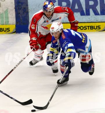 EBEL. Eishockey Bundesligal. EC VSV gegen EC Red Bull Salzburg. John Hughes,  (VSV), Justin Di Benedetto (Salzburg). Villach, am 5.10.2012.
Foto: Kuess 


---
pressefotos, pressefotografie, kuess, qs, qspictures, sport, bild, bilder, bilddatenbank