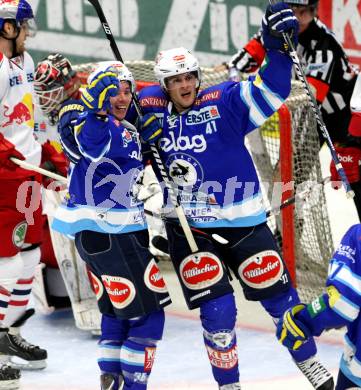 EBEL. Eishockey Bundesligal. EC VSV gegen EC Red Bull Salzburg. Torjubel Marco Pewal, Mario Altmann, (VSV). Villach, am 5.10.2012.
Foto: Kuess 


---
pressefotos, pressefotografie, kuess, qs, qspictures, sport, bild, bilder, bilddatenbank