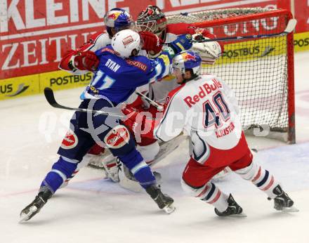 EBEL. Eishockey Bundesligal. EC VSV gegen EC Red Bull Salzburg. Derek Ryan,  (VSV), Ryan Glenn (Salzburg). Villach, am 5.10.2012.
Foto: Kuess 


---
pressefotos, pressefotografie, kuess, qs, qspictures, sport, bild, bilder, bilddatenbank