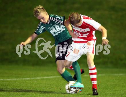 Fussball Regionalliga. Feldkirchen gegen GAK. Michael Groinig,  (Feldkirchen), Lukas Stadler (GAK). Feldkirchen, 5.10.2012.
Foto: Kuess
---
pressefotos, pressefotografie, kuess, qs, qspictures, sport, bild, bilder, bilddatenbank