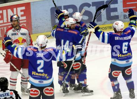 EBEL. Eishockey Bundesligal. EC VSV gegen EC Red Bull Salzburg. Torjubel (VSV). Villach, am 5.10.2012.
Foto: Kuess 


---
pressefotos, pressefotografie, kuess, qs, qspictures, sport, bild, bilder, bilddatenbank