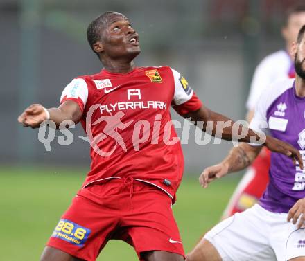 Fussball OEFB Cup. SK Austria Klagenfurt gegen FC Admira Wacker Moedling. Issiaka Ouedraogo (Admira). Klagenfurt, am 25.9.2012.
Foto: Kuess
---
pressefotos, pressefotografie, kuess, qs, qspictures, sport, bild, bilder, bilddatenbank