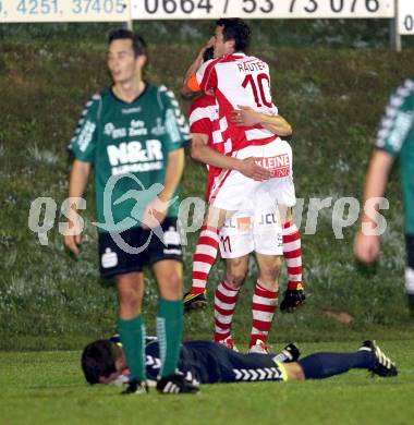 Fussball Regionalliga. Feldkirchen gegen GAK. Torjubel GAK. Feldkirchen, 5.10.2012.
Foto: Kuess
---
pressefotos, pressefotografie, kuess, qs, qspictures, sport, bild, bilder, bilddatenbank