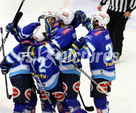 EBEL. Eishockey Bundesligal. EC VSV gegen EC Red Bull Salzburg. Torjubel (VSV). Villach, am 5.10.2012.
Foto: Kuess 


---
pressefotos, pressefotografie, kuess, qs, qspictures, sport, bild, bilder, bilddatenbank