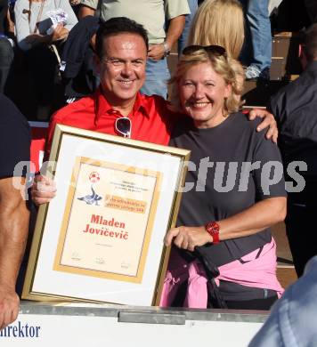 Fussball Regionalliga. SAK gegen SK Austria Klagenfurt. Mladen Jovicevic, Merie-Luise Matiaschitz. Klagenfurt, 6.10.2012.
Foto: Kuess
---
pressefotos, pressefotografie, kuess, qs, qspictures, sport, bild, bilder, bilddatenbank