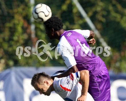 Fussball Regionalliga. SAK gegen SK Austria Klagenfurt. Goran Jolic, (SAK), Eric Akoto  (Austria Klagenfurt). Klagenfurt, 6.10.2012.
Foto: Kuess
---
pressefotos, pressefotografie, kuess, qs, qspictures, sport, bild, bilder, bilddatenbank