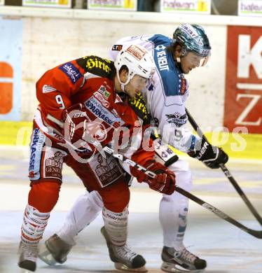 EBEL. Eishockey Bundesliga. EC KAC gegen EHC LIWEST Linz. tyler Spurgeon,   (KAC), Danny Irmen (Linz). Klagenfurt, am 7.10.2012.
Foto: Kuess 


---
pressefotos, pressefotografie, kuess, qs, qspictures, sport, bild, bilder, bilddatenbank