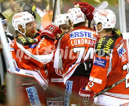 EBEL. Eishockey Bundesliga. EC KAC gegen EHC LIWEST Linz. Torjubel John Lammers, Kirk Furey  (KAC).. Klagenfurt, am 7.10.2012.
Foto: Kuess 


---
pressefotos, pressefotografie, kuess, qs, qspictures, sport, bild, bilder, bilddatenbank