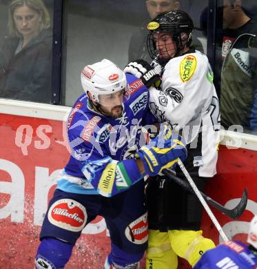 EBEL. Eishockey Bundesligal. EC VSV gegen Dornbirner Eishockey Club.  Scott Hotham, (VSV), AQUINO Luciano (Dornbirn). Villach, am 7.10.2012.
Foto: Kuess 


---
pressefotos, pressefotografie, kuess, qs, qspictures, sport, bild, bilder, bilddatenbank