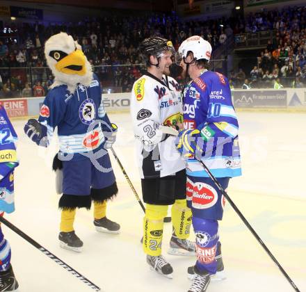 EBEL. Eishockey Bundesligal. EC VSV gegen Dornbirner Eishockey Club.  Villi, Michael Grabner (VSV), SLIVNIK David (Dornbirn). Villach, am 7.10.2012.
Foto: Kuess 


---
pressefotos, pressefotografie, kuess, qs, qspictures, sport, bild, bilder, bilddatenbank