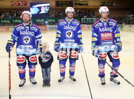 EBEL. Eishockey Bundesligal. EC VSV gegen Dornbirner Eishockey Club.  Gerhard Unterluggauer mit Sohn Neal, Benjamin Petrik, Michael Grabner (VSV). Villach, am 7.10.2012.
Foto: Kuess 


---
pressefotos, pressefotografie, kuess, qs, qspictures, sport, bild, bilder, bilddatenbank