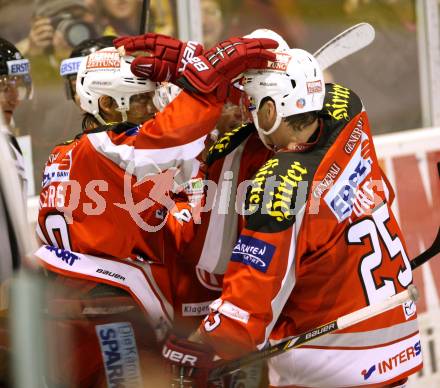 EBEL. Eishockey Bundesliga. EC KAC gegen EHC LIWEST Linz. Torjubel John Lammers, Kirk Furey  (KAC).. Klagenfurt, am 7.10.2012.
Foto: Kuess 


---
pressefotos, pressefotografie, kuess, qs, qspictures, sport, bild, bilder, bilddatenbank