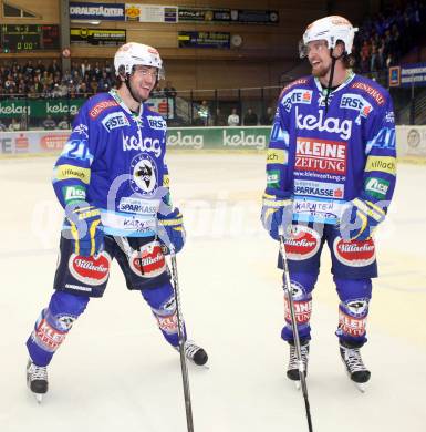 EBEL. Eishockey Bundesligal. EC VSV gegen Dornbirner Eishockey Club.  Benjamin Petrik, Michael Grabner (VSV). Villach, am 7.10.2012.
Foto: Kuess 


---
pressefotos, pressefotografie, kuess, qs, qspictures, sport, bild, bilder, bilddatenbank