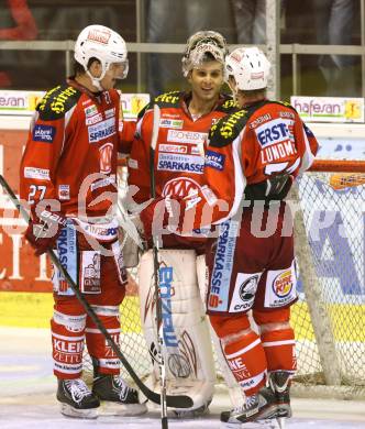 EBEL. Eishockey Bundesliga. EC KAC gegen EHC LIWEST Linz. Torjubel Andy Chiodo, Thomas Hundertpfund, Jamie Lundmark  (KAC). Klagenfurt, am 7.10.2012.
Foto: Kuess 


---
pressefotos, pressefotografie, kuess, qs, qspictures, sport, bild, bilder, bilddatenbank