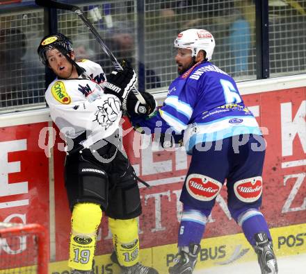 EBEL. Eishockey Bundesligal. EC VSV gegen Dornbirner Eishockey Club.  Gerhard Unterluggauer, (VSV), MACLEAN Clark Shanks (Dornbirn). Villach, am 7.10.2012.
Foto: Kuess 


---
pressefotos, pressefotografie, kuess, qs, qspictures, sport, bild, bilder, bilddatenbank