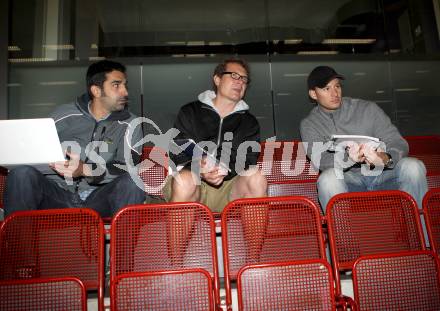 Eishockey. VSV. Gert Prohaska, Hannu Jaervenpaeae, Marc Brown. Villach, 31.7.2012.
Foto: Kuess
---
pressefotos, pressefotografie, kuess, qs, qspictures, sport, bild, bilder, bilddatenbank