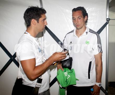 Fussball Testspiel. RZ Pellets WAC gegen VfL Wolfsburg. Emanuel Pogatetz (Wolfsburg). Wolfsberg, 7.8.2012.
Foto: Kuess
---
pressefotos, pressefotografie, kuess, qs, qspictures, sport, bild, bilder, bilddatenbank