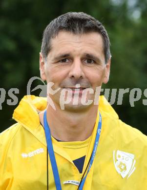 Fussball. 2. Klasse D. DSG Ferlach. Trainer Thomas Begusch. Ferlach, 9.8.2012.
Foto: Kuess
---
pressefotos, pressefotografie, kuess, qs, qspictures, sport, bild, bilder, bilddatenbank