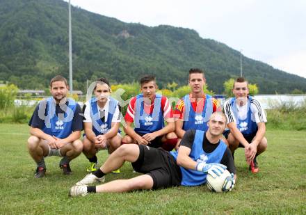 Fussball. 2. Klasse D. DSG Ferlach. Zel Bostjan, Woschitz Dieter, Perack Stefan, Stevic Radomir, Duerrauer Henrik; vorne Struger Paul (Tormann) Ferlach, 9.8.2012.
Foto: Kuess
---
pressefotos, pressefotografie, kuess, qs, qspictures, sport, bild, bilder, bilddatenbank