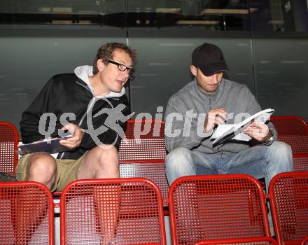 Eishockey. VSV. Hannu Jaervenpaeae, Marc Brown. Villach, 31.7.2012.
Foto: Kuess
---
pressefotos, pressefotografie, kuess, qs, qspictures, sport, bild, bilder, bilddatenbank