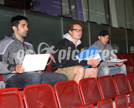 Eishockey. VSV. Gert Prohaska, Hannu Jaervenpaeae, Marc Brown. Villach, 31.7.2012.
Foto: Kuess
---
pressefotos, pressefotografie, kuess, qs, qspictures, sport, bild, bilder, bilddatenbank