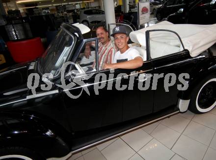 Fussball. Bayern Muenchen. Markoutz Oliver mit Vater Ewald. Klagenfurt, 16.8.2012.
Foto: Kuess
---
pressefotos, pressefotografie, kuess, qs, qspictures, sport, bild, bilder, bilddatenbank