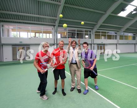 Tennis. UNION Klagenfurt. Eroeffnung der Tennishalle. Markus Ahne, Lukas Grubelnig, Klaus Bidovec, Patrick Ofner. Klagenfurt, 31.7.2012.
Foto: Kuess 
---
pressefotos, pressefotografie, kuess, qs, qspictures, sport, bild, bilder, bilddatenbank