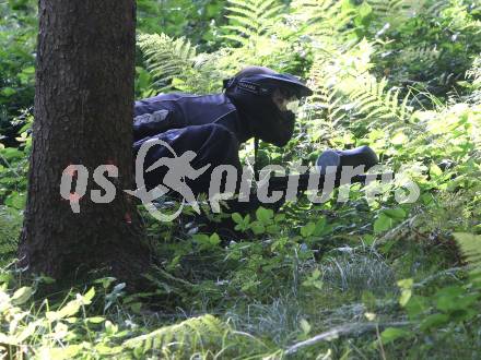 Eishockey Bundesliga. Sommertraining. Teambuilding KAC. Paintball. Schreckendorf, am 25.8.2012.
Foto: Kuess
---
pressefotos, pressefotografie, kuess, qs, qspictures, sport, bild, bilder, bilddatenbank