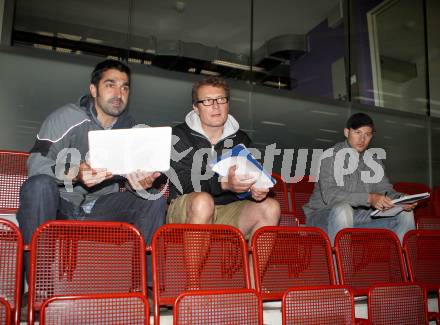 Eishockey. VSV. Gert Prohaska, Hannu Jaervenpaeae, Marc Brown. Villach, 31.7.2012.
Foto: Kuess
---
pressefotos, pressefotografie, kuess, qs, qspictures, sport, bild, bilder, bilddatenbank