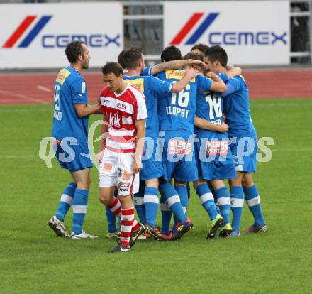 Fussball. Regionallliga. VSV gegen GAK. Torjubel (VSV). Villach, 13.10.2012.
Foto: Kuess
---
pressefotos, pressefotografie, kuess, qs, qspictures, sport, bild, bilder, bilddatenbank