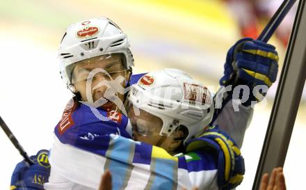 EBEL. Eishockey Bundesliga. EC KAC gegen VSV. Torjubel Marius Goeringer, Patrick Platzer (VSV). Klagenfurt, am 14.10.2012.
Foto: Kuess 


---
pressefotos, pressefotografie, kuess, qs, qspictures, sport, bild, bilder, bilddatenbank